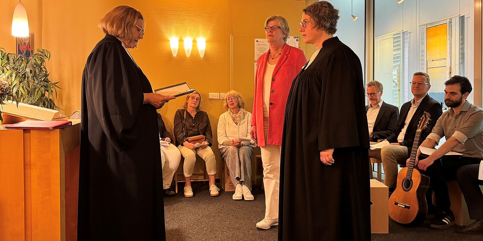 Die Andacht in der Flughafenkapelle zur Einführung der neuen Pastorin
