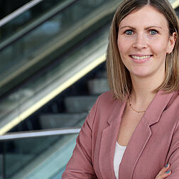 Foto der Ansprechpartnerin