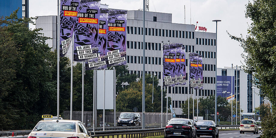 Fahnen Scorpions Flughafenstraße