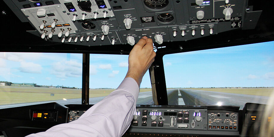 Aufnahme der Bedienelemente des A320-Flugsimulators