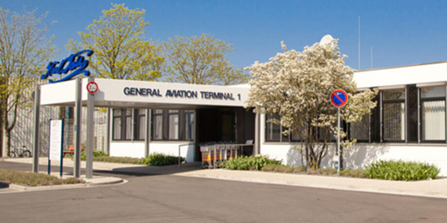 Außenansicht des Karl-Jatho Terminals (GAT1)
