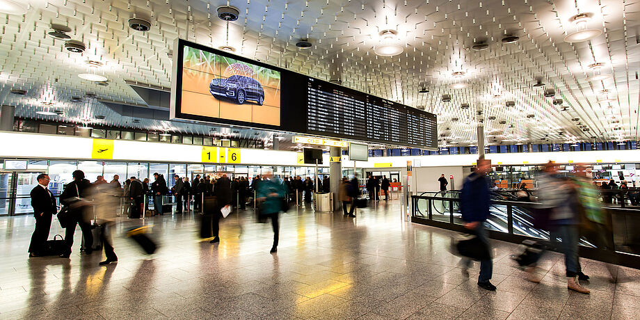 Werbefläche Videowall in der Abflugebene