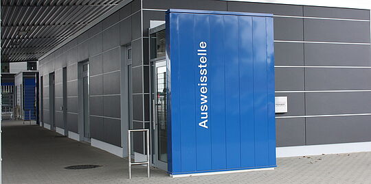 Bild des Einganges der Ausweisstelle