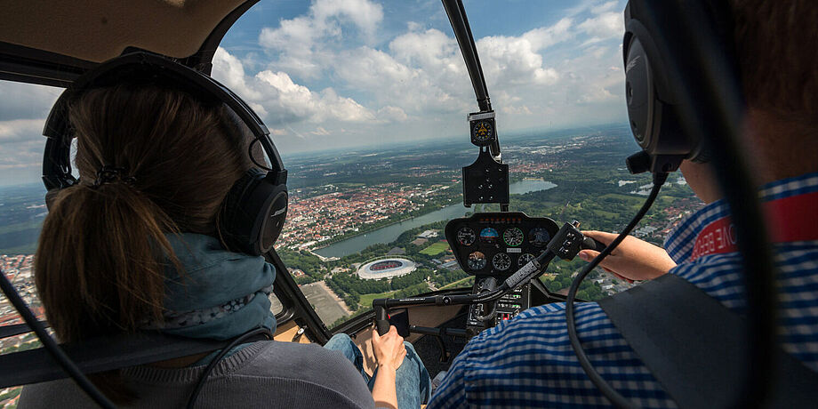 Cockpitaufnahme eines Helikopterfluges