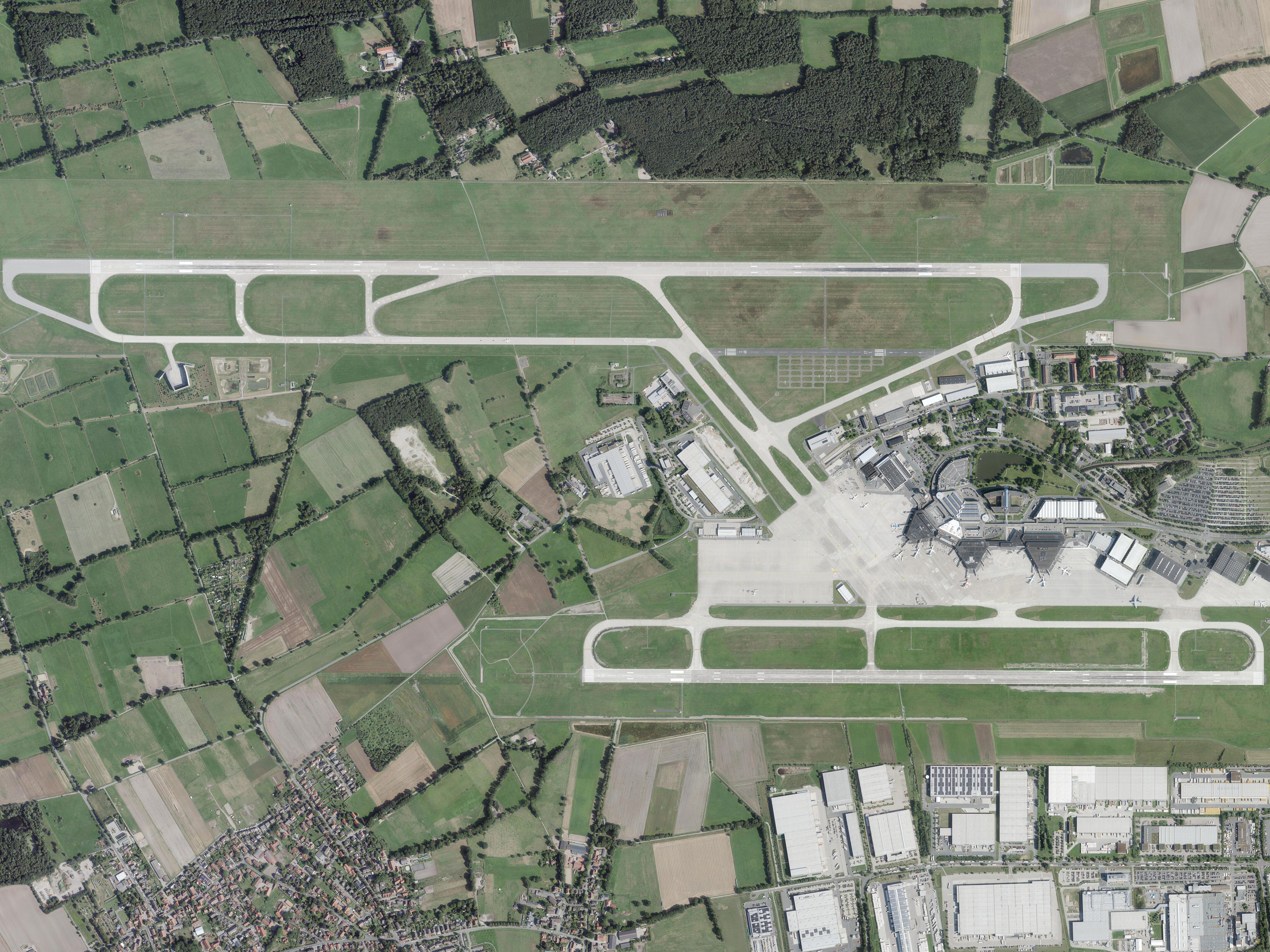 Luftbild vom Flughafen aus dem Jahr 2025