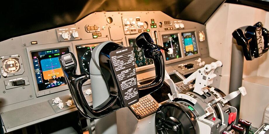 Aufnahme der Bedienelemente des B737-Flugsimulators