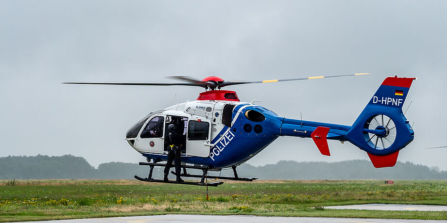Bild vom Polizeihubschrauber am HAJ